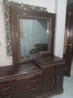 Royal dressing table for sale