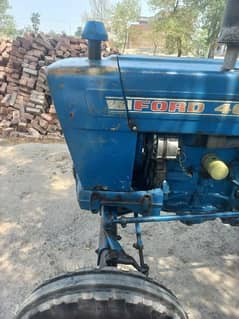 Ford tractor 4000 for sale condition bilkul ok Ha or total original ha