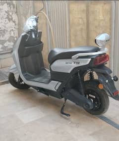 YADEA [METRO T9] ELECTRIC SCOOTEY                 JUST LIKE NEW