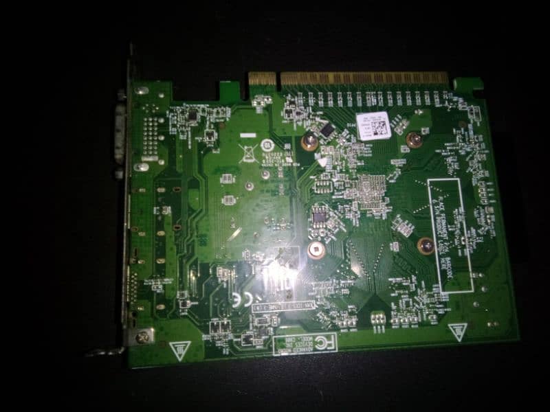 4 gb graphics card ( Amd R7 450 ) 1