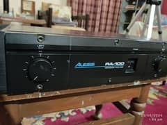 Alesis RA-100 Power Amplifier