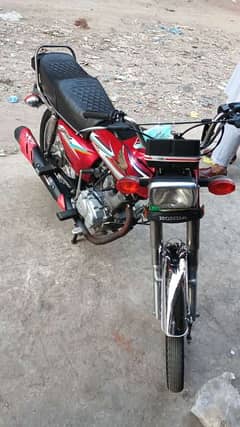 Honda 125 sale urgent 03090619375wats app