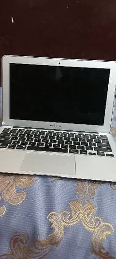 macbook 2015 /  4 /  128Gb