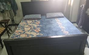 Double bed set with mattress