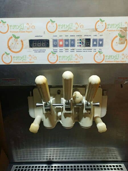 Cone Ice Cream Machine 1