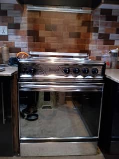 gas oven with three stoves