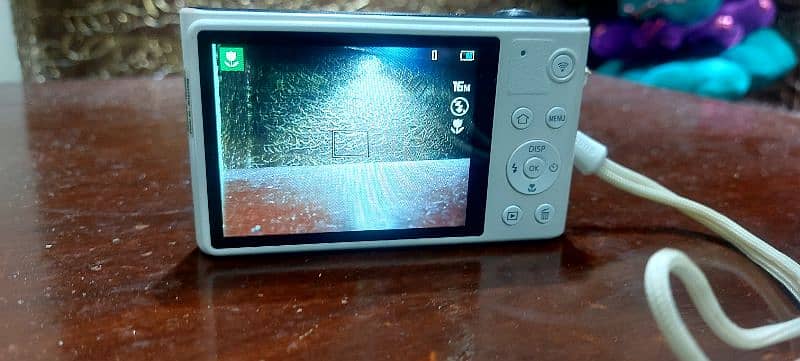 Samsung Smart Camera WB30F 7