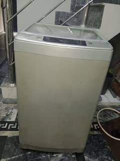 Haier Machine fully automatic Total genuine not repair 8 pound