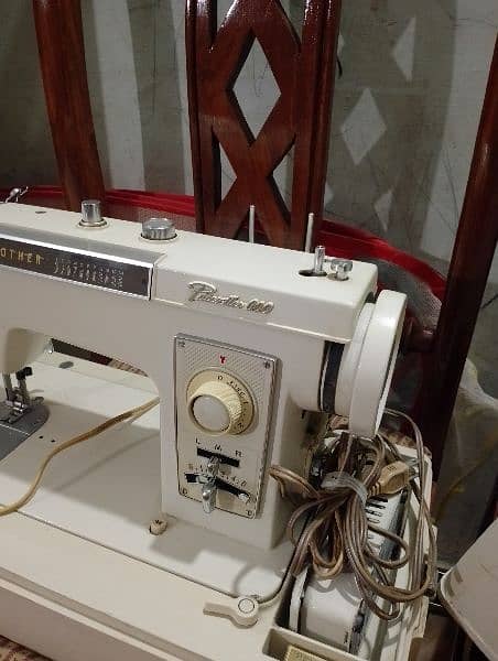 sewing machine of brother company 2