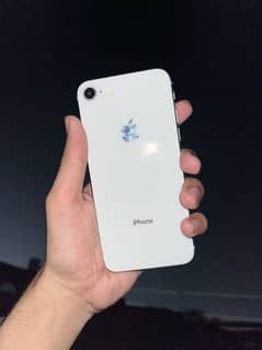 IPhone 8 pta approved 64gb white colour 0