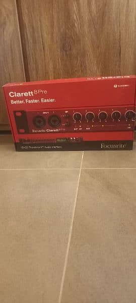 Focusrite Clarett 8Pre interface 1