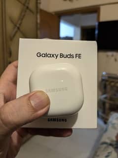 Samsung Buds Fe with Complete Box bougt from Dubai