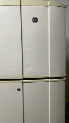 Pel Full size Fridge , 100 % working