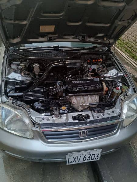 Honda Civic EXi 2000 4