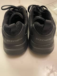 orignal sketchers black 41/7 size