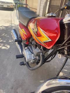 Honda CG 125 available for sale