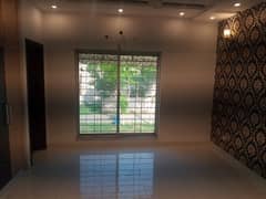 10 Marla 3 Beds House In DHA 9 Town C Block Lahore