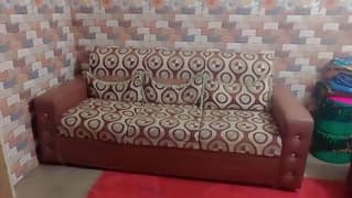 5 seater well condition sofa set