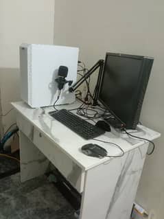 computer and office table 0