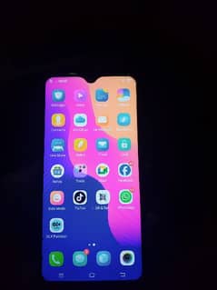 vivo 1823 model 2GB 32GB set charjer