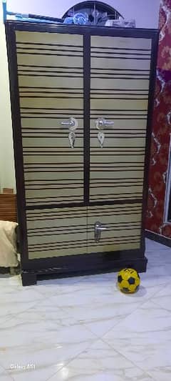 Almari tow door with locker