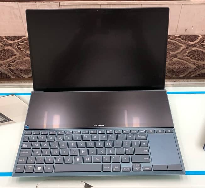 Asus ZenBook Duo 1