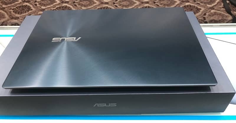 Asus ZenBook Duo 5