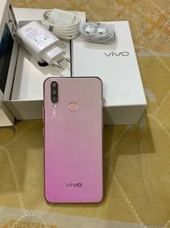 Vivo Y17 4gb 128 gb box pack urgent sale