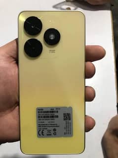 tecno spark go 2024 [4+4 ram 64 room