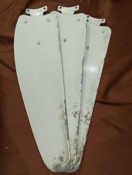 Agha Ceiling Fan Good Condition In copper 4