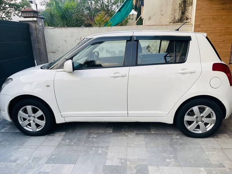 Suzuki Swift dlx 2018 urgent sale 14