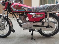 Honda CG 125: Model 23: Islamabad Registered: Condition Balkul New