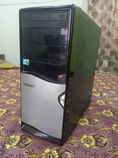 Core i5-4590 Gaming Pc+ 16inch lcd free