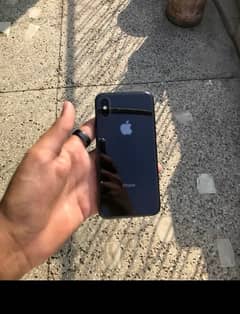 iPhone xs non pta 64 gb 10  by 10