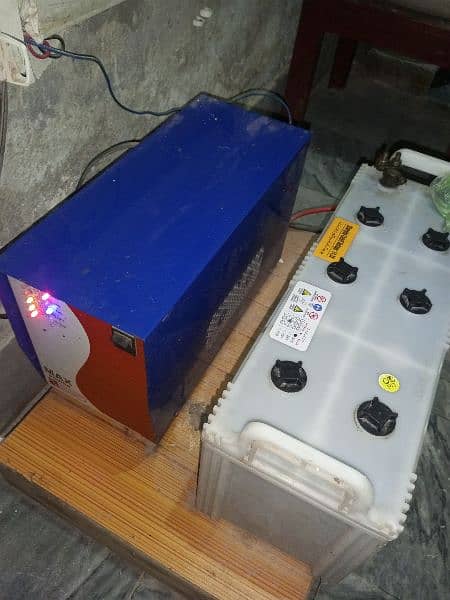 1000 Watt UPS with Battery model UPS 220 2