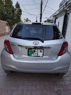 Toyota Vitz 2013