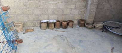 مٹی کے گملےclay pots