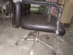 Office boss sitting Chair Condition 10/10 just used few days