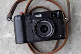 Fujifilm fuji x100t black like new