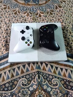 X box one s with extra controller