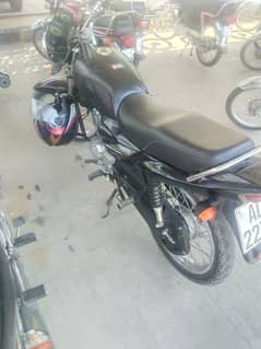 Yamaha YB 125Z 2022