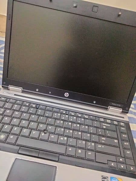 HP elitebook 8440p 0