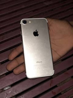 iPhone 7 32 gb  with Box Pta aproved