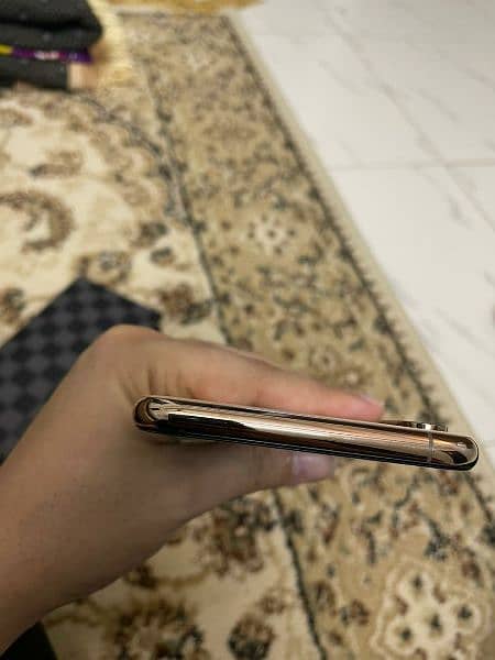 Iphone XS MAX 4