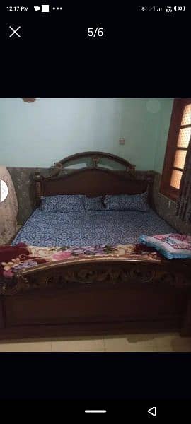 full king bed with dressing and large size mattress with two side beds 2