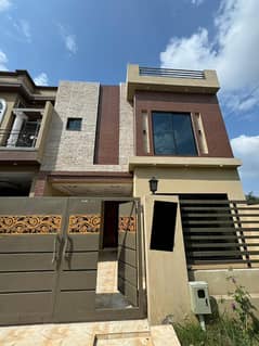 5 Marla Brand New House AVAILABLE For Sale In Lake City Sector M-7 Block-C