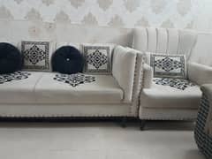 5 seater sofa set for sale Demand 55k