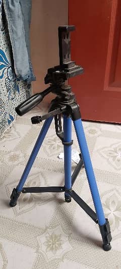 mobile stand tripod