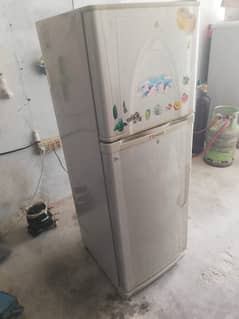 Dawlance refrigerator for sale januan condition