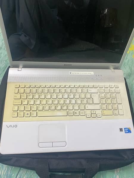 Sony Vaio core i5 , 17 inch laptop 0